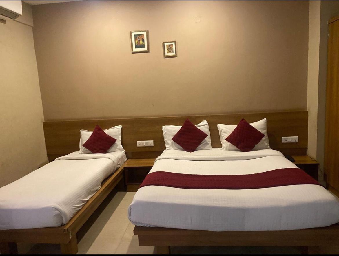 Samasth Rooms And Suits Mysore Bagian luar foto