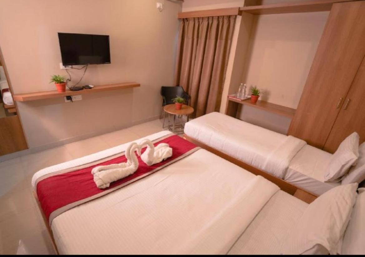 Samasth Rooms And Suits Mysore Bagian luar foto