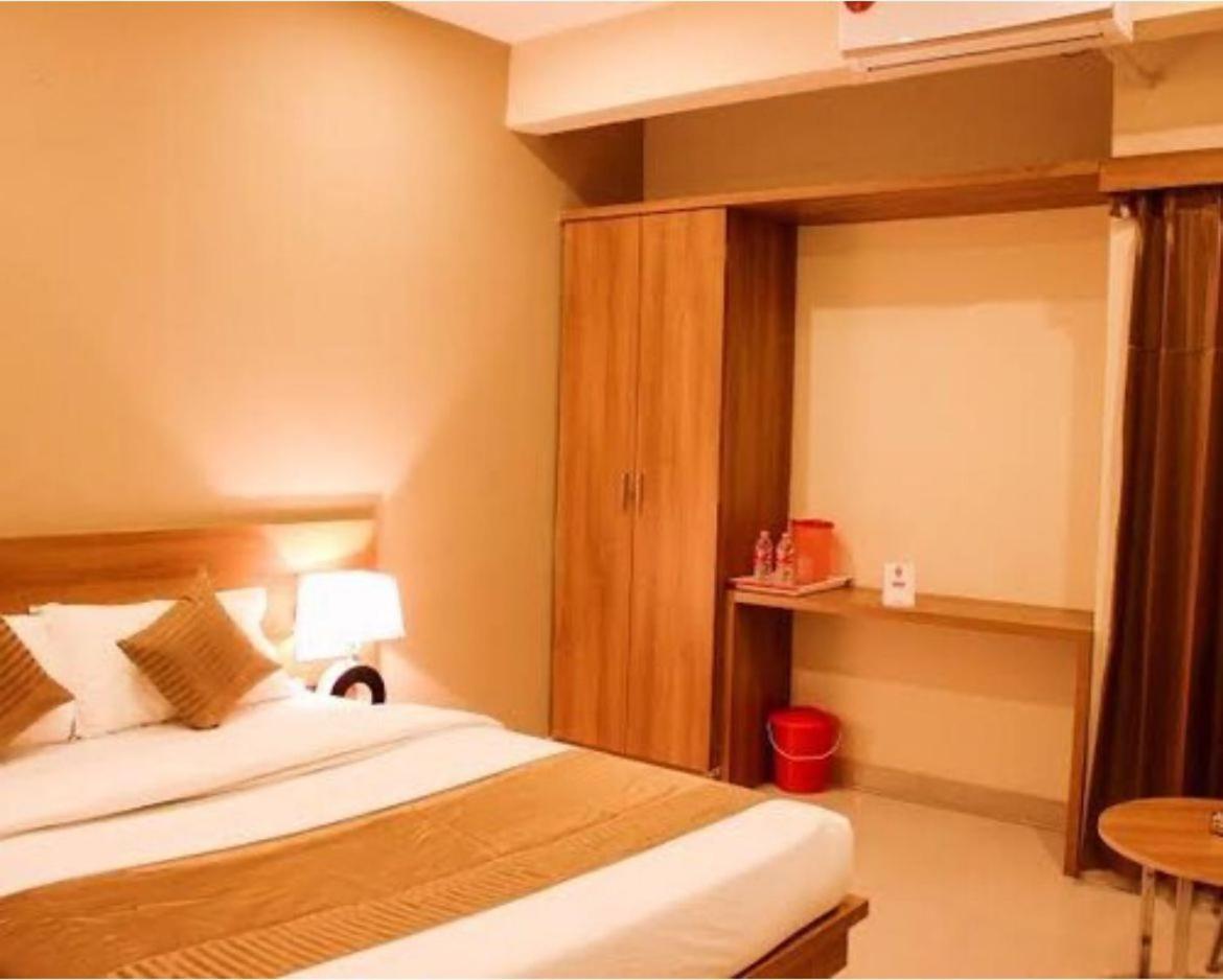 Samasth Rooms And Suits Mysore Bagian luar foto